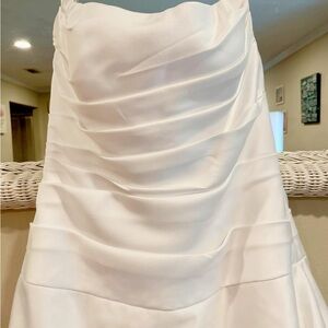 David’s bridal size 14 wedding dress